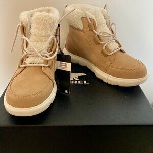 New unworn Sorel Carnival Explorer women's winter boots size 7